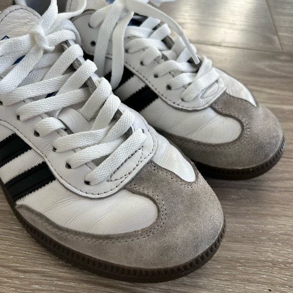 Adidas Samba Size 6 - Picture 2 of 8
